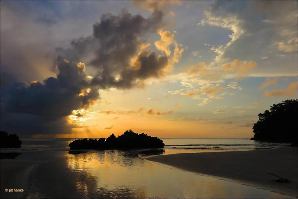 3 Bedroom Beach Front Playa Bonita Beach Aquamarine Building 102 لاس تاريناس 0*,  جمهورية الدومينيكان
