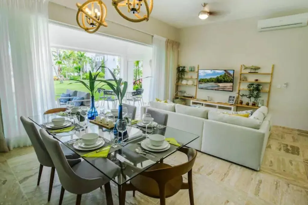 3 Bedroom Beach Front Playa Bonita Beach Aquamarine Building 102 لاس تاريناس شقة